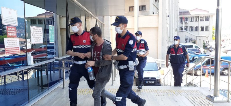 50 bin TL değerindeki malzeme çalmışlardı... - 1