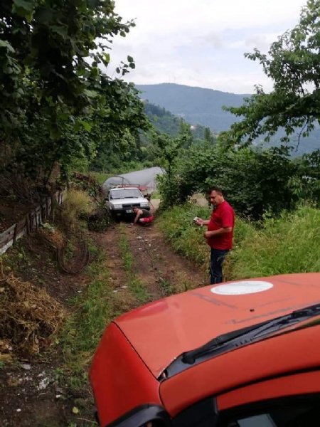 Çamura saplandı, itfaiye kurtardı... - 2