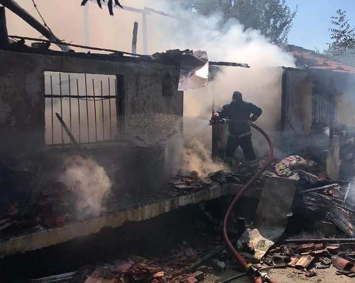 Çocukların ateşle oyunu evi küle çevirdi - 2
