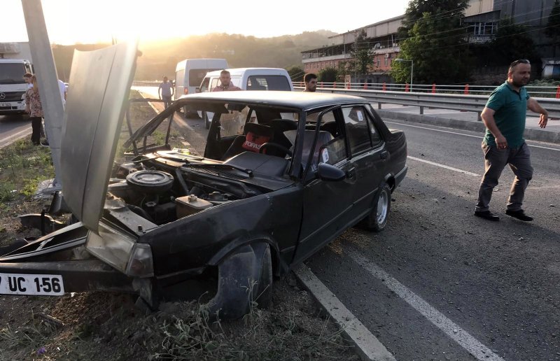 Otomobil elektrik direğine çarptı.. HURDAYA DÖNDÜ - 5