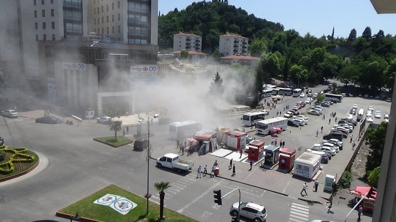 ÇARŞI TOZ DUMAN! NEYSE Kİ KİMSE YARALANMADI!!! - 2