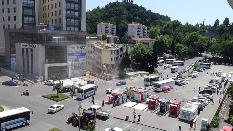 ÇARŞI TOZ DUMAN! NEYSE Kİ KİMSE YARALANMADI!!! - 5