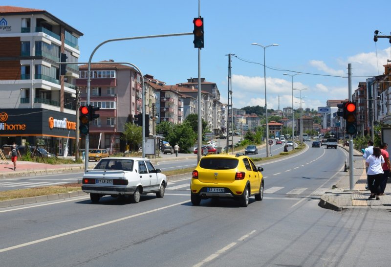 KEPEZ SOLAK YOL AYRIMINA SİNYALİZASYON - 2