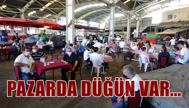  Pazara bu kez tezgah yerine düğün masası kuruldu