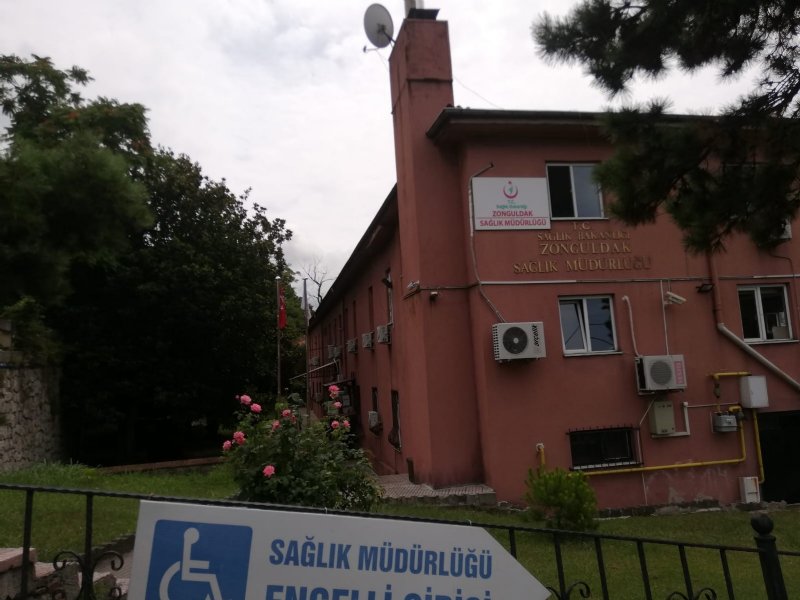 SAĞLIK MÜDÜRLÜĞÜNDE 4 POZİTİF VAKA - 1