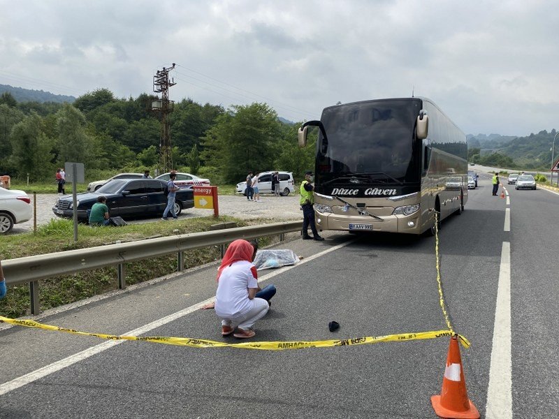 Yolcu otobüsünün çarptığı kadın hayatını kaybetti - 3
