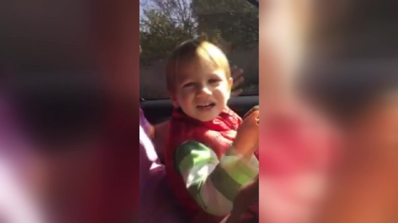 BABASININ KULLANDIĞI ARACIN ALTINDA KALDI! - 2