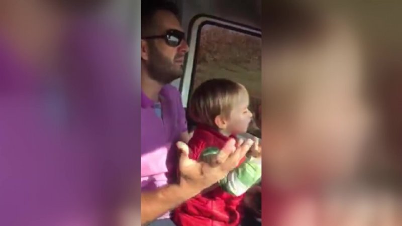 BABASININ KULLANDIĞI ARACIN ALTINDA KALDI! - 3