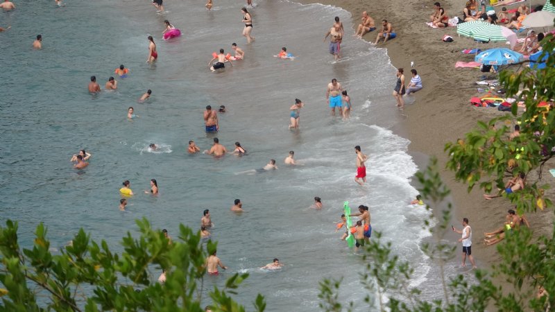 SOSYAL MESAFE KURALINDA DURUM PARÇALI BULUTLU... - 2