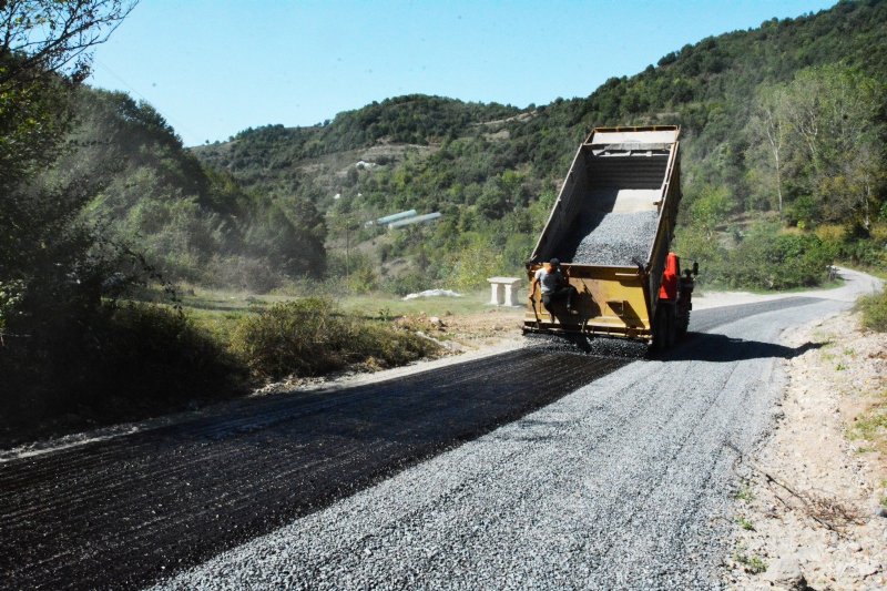 Asfalt, İstinat Duvarı, Kilit Parke… Hamzafakılı gelişiyor! - 3