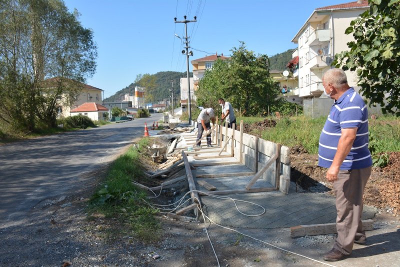  Bölücek’e 2 kilometrelik yaya kaldırımı  - 4