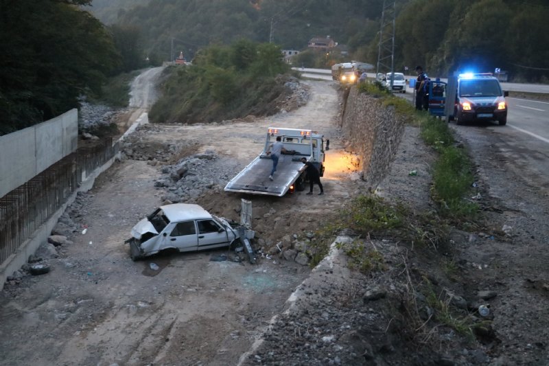 BU OTOMOBİLDEN SAĞ ÇIKTI - 3