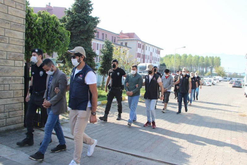 Düzce’de DEAŞ üyelerine şafak operasyonu - 1