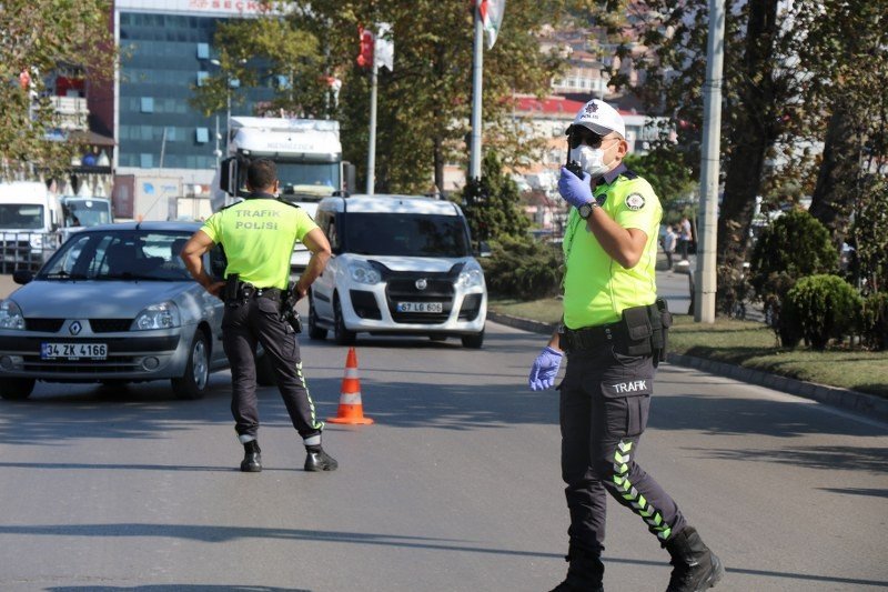 EHLİYET YOKTU; POLİSİ GÖRÜNCE! - 2