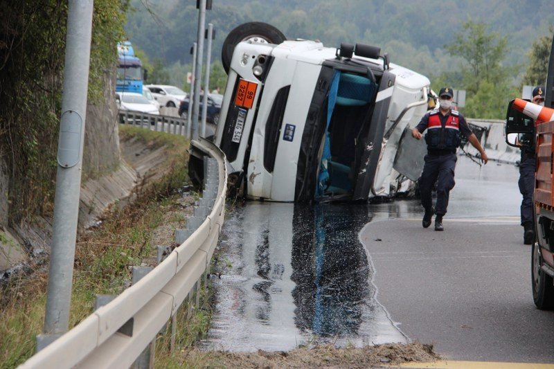 İki yönlü trafiğe kapandı! - 4