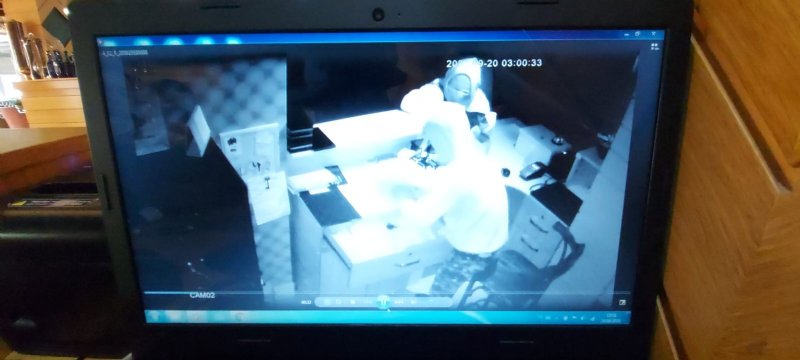 TENTEYİ KESİP PARALARI ALDILAR - 4