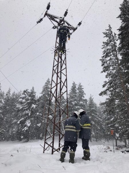 BEDAŞ Açıkladı… 1425 trafo bölgesinde arıza var… Çalışmalar sürüyor! - 2