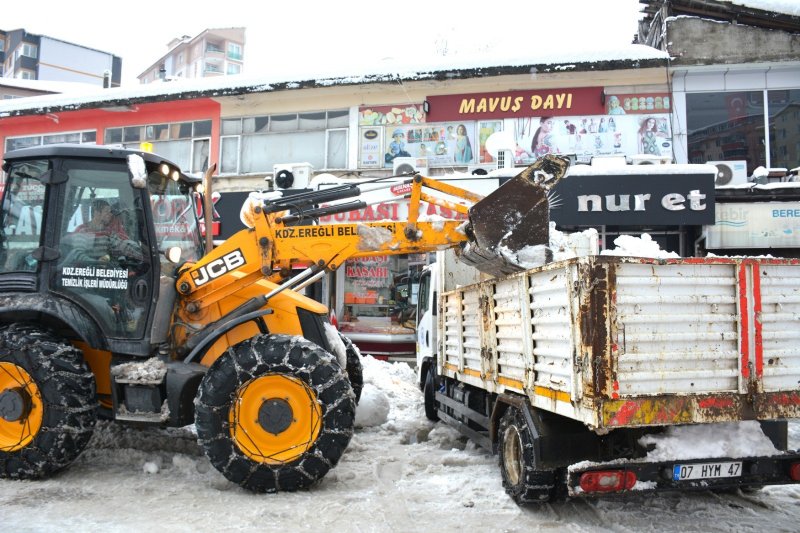 Belediyeden, yoğun kar mesaisi - 6