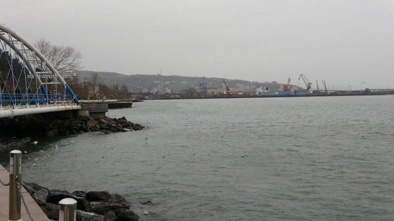EREĞLİ´DE YAĞMUR VE RÜZGAR ETKİLİ OLDU - 3