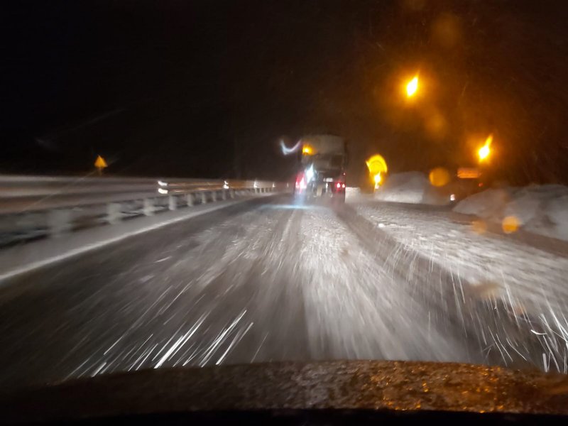 KAR ANİDEN BASTIRDI... ZONGULDAK YOLU UZUN ARAÇLARA KAPATILDI - 2