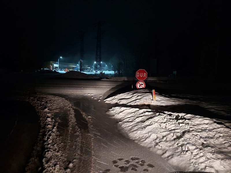 KAR ANİDEN BASTIRDI... ZONGULDAK YOLU UZUN ARAÇLARA KAPATILDI - 4