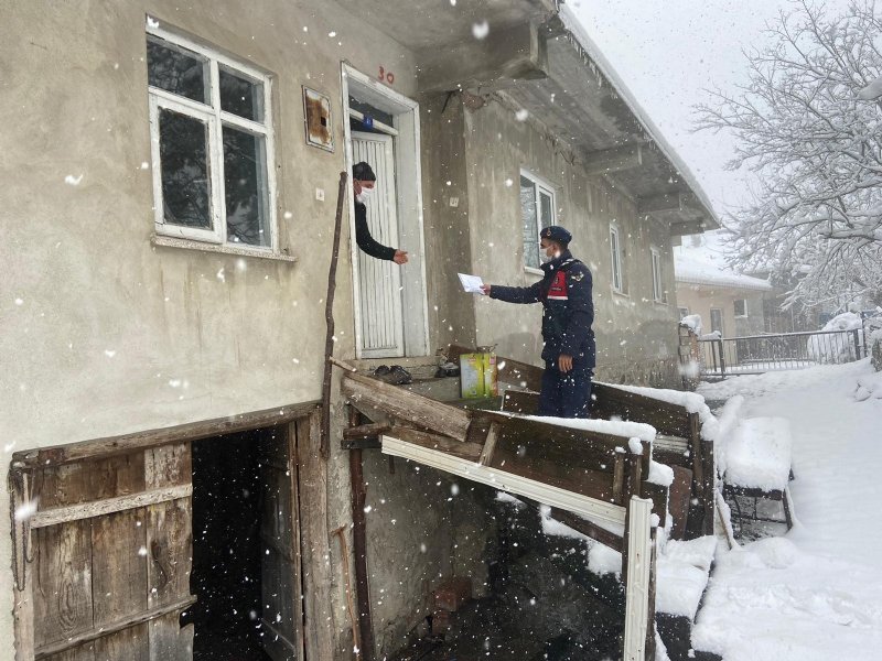 Vatandaşın yardımına Jandarma Ekipleri koştu... - 2