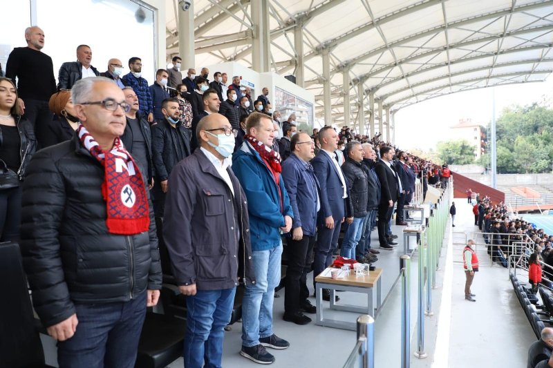 ALMAN MİLLETVEKİLİ KÖMÜRSPOR´A DESTEK VERDİ - 2