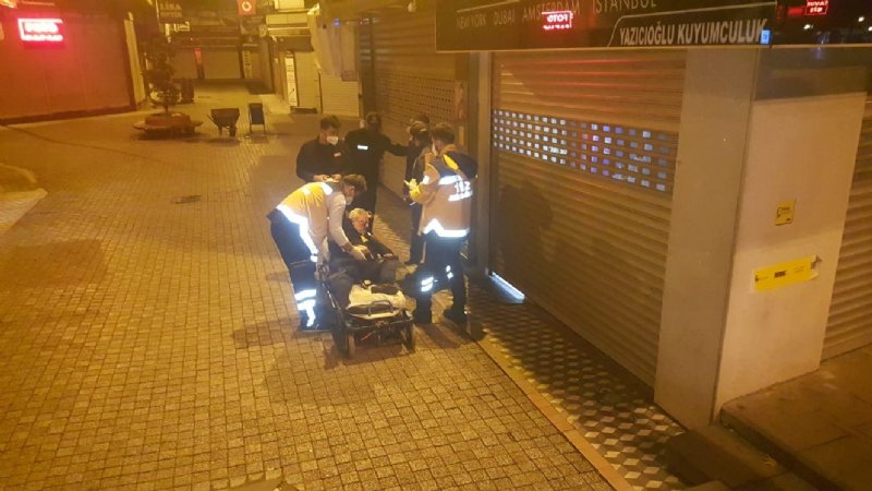 Çarşı merkezinde darp edilen kişi hastaneye kaldırıldı - 1