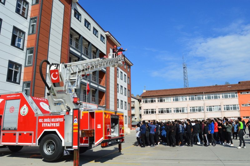 Ereğli Lisesi’nde deprem ve yangın tatbikatı - 4