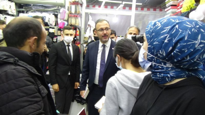 BAKAN, EREĞLİ’DE ÇİÇEKLE KARŞILANDI - 3