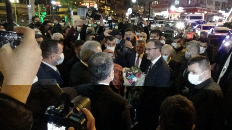 BAKAN, EREĞLİ’DE ÇİÇEKLE KARŞILANDI - 5