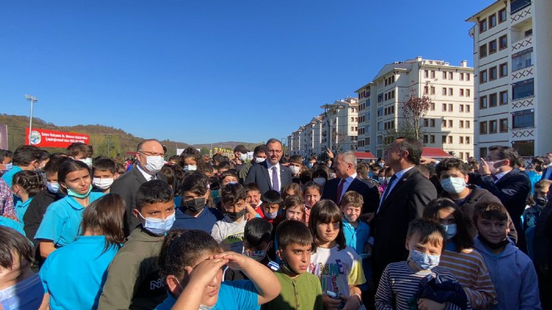 Bakan Kasapoğlu spor kompleksi açtı - 5