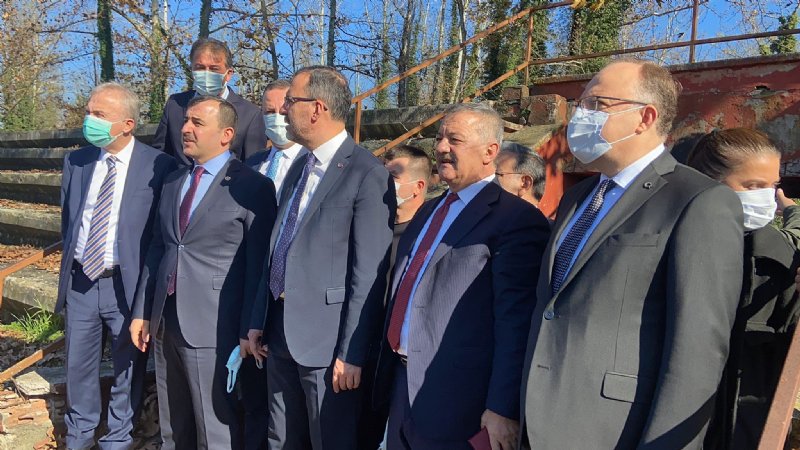 BAKAN, STADYUM YERİNİ İNCELEDİ - 4