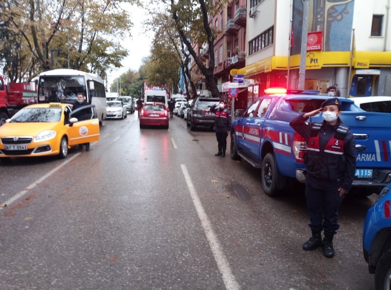  Cumhuriyetin ilk vilayeti Zonguldak Atatürk’ü andı - 12