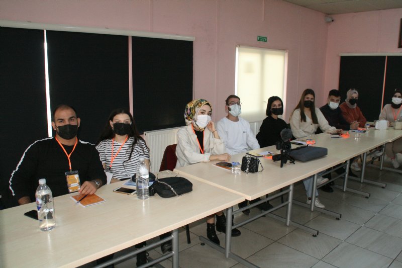 Eğitim Fakültesi’nden “Düşünme Rutinleri Eğitimi”… 14 ÜNİVERSİTEDEN 24 ÖĞRENCİ KATILIYOR - 1