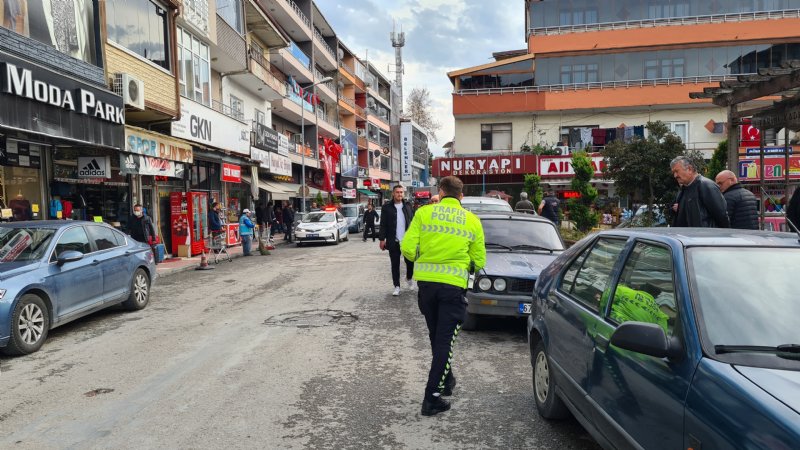 Ehliyetsiz kurye küçük çocuğa çarptı - 4