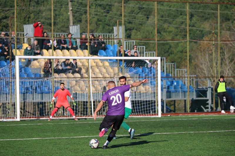  EREĞLİ BELEDİYESPOR FARKLI KAZANDI: 6-2 - 3