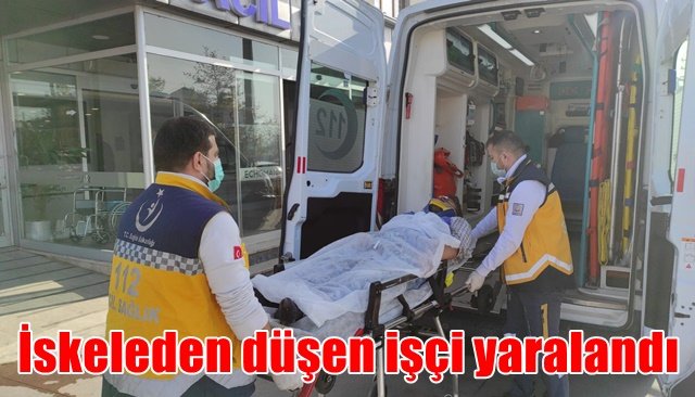 İskeleden düşen işçi yaralandı