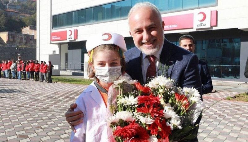 Kızılay Genel Başkanı Kınık Zonguldak’a geldi - 1