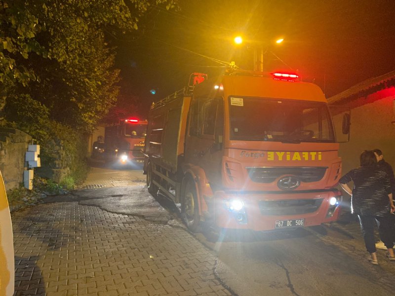 ´Çamaşır asmayın, buraları yakacağım´ dedikten sonra evinde yangın çıktı - 2
