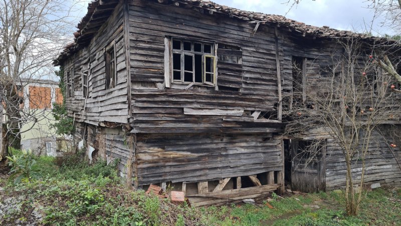 Alaplı´da tehlikeli ahşap evler için kaymakamlık devrede… YIKIM KARARI! - 1