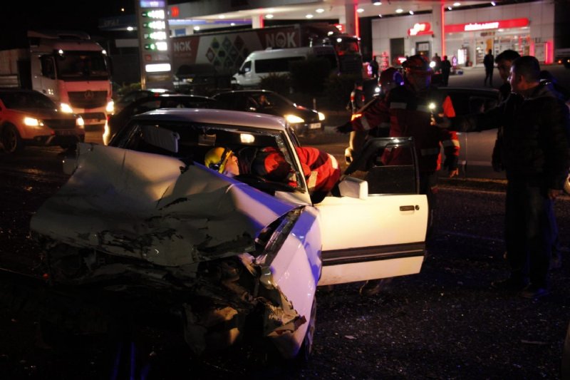 DEVREK ANKARA YOLUNDAKİ KAZADA 2 KİŞİ YARALANDI - 5