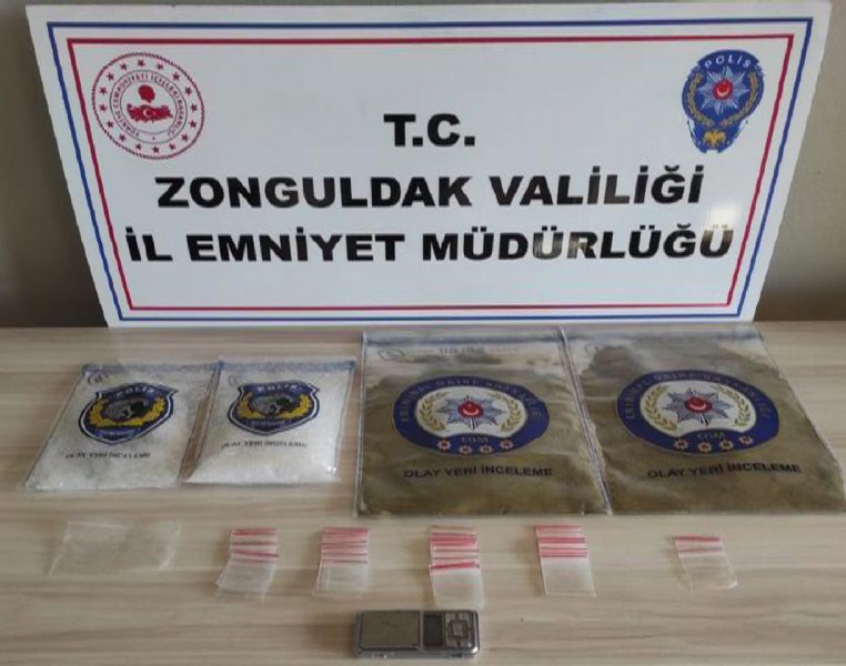 Ereğli polisi, 2 kilo uyuşturucu ve dinamit ele geçirildi - 2