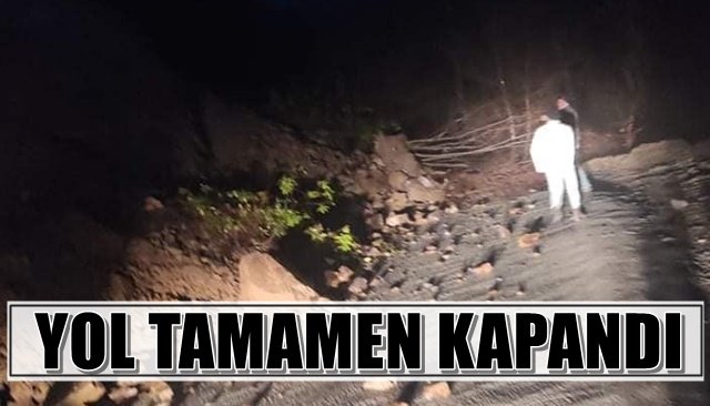 Göçük yolu tamamen kapattı