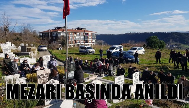 Şehit Müdür Karakurdu mezarı başında dualarla anıldı