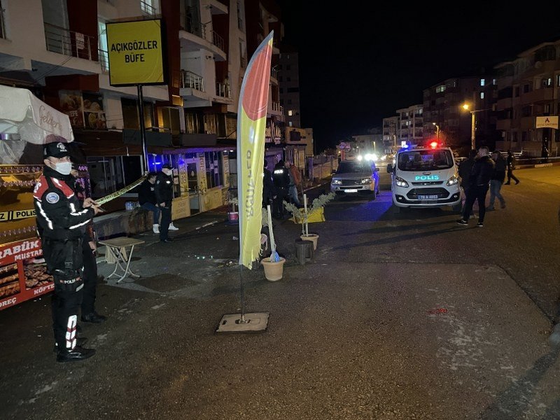 SİLAHLI KAVGA: BİRİ AĞIR 3 YARALI - 1