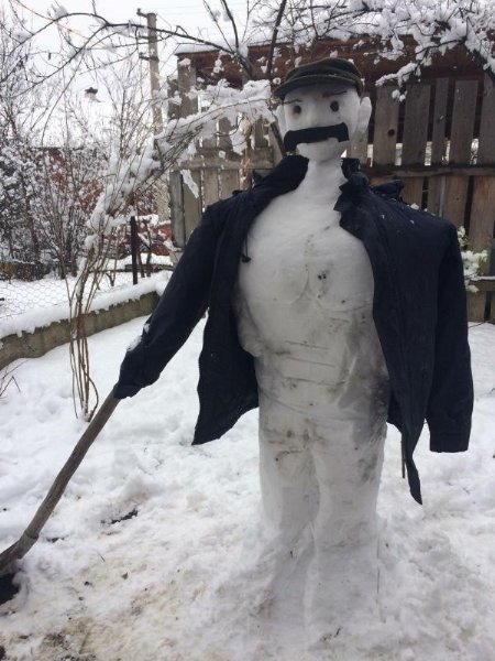 BUZ GİBİ HAVADA İÇ ISITAN KARDAN FİGÜRLER - 3