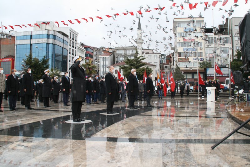 18 Mart Şehitler Günü ve Çanakkale Deniz Zaferi’nin 106. Yıldönümü… ÇELENKLER KONULDU - 6