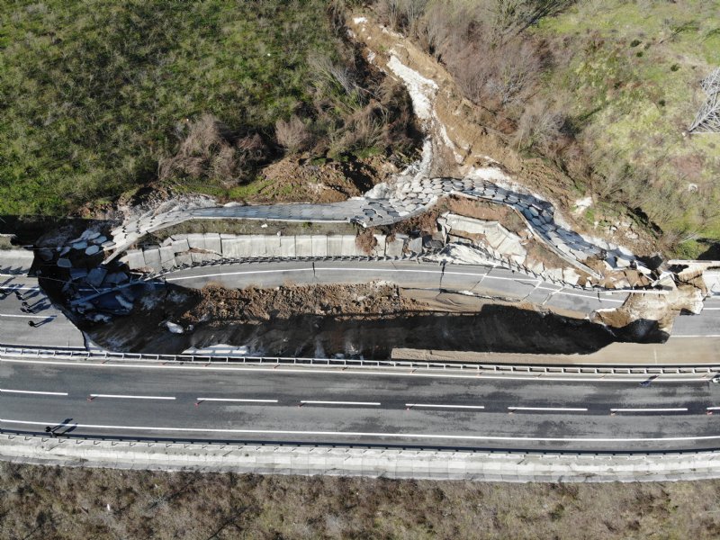 Düzce Zonguldak yolu çöktü - 4