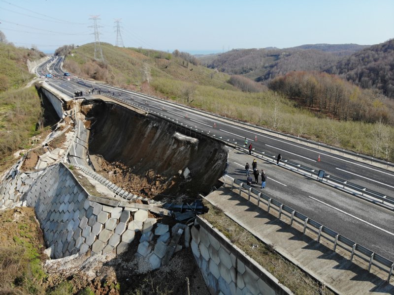 Düzce Zonguldak yolu çöktü - 2